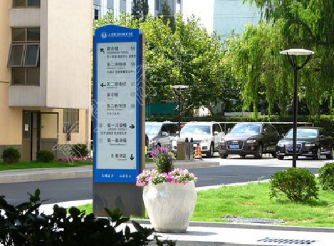 大姚哪些因素影响宣传栏的制作？